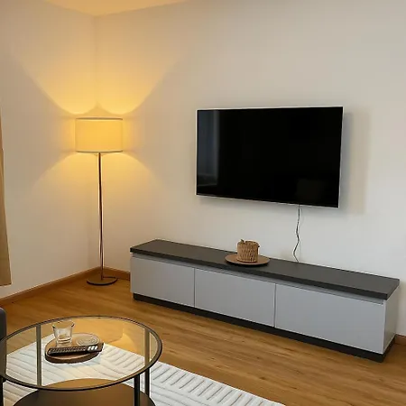 Allgaeu - Innenstadt, Schlafzimmer, Kueche, Parkplatz Moeglich, Dachterrasse Kempten