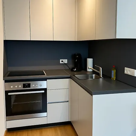 Allgaeu - Innenstadt, Schlafzimmer, Kueche, Parkplatz Moeglich, Dachterrasse Kempten