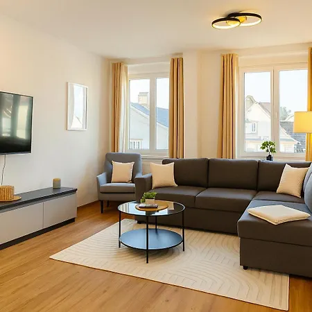 Allgaeu - Innenstadt, Schlafzimmer, Kueche, Parkplatz Moeglich, Dachterrasse Apartamento