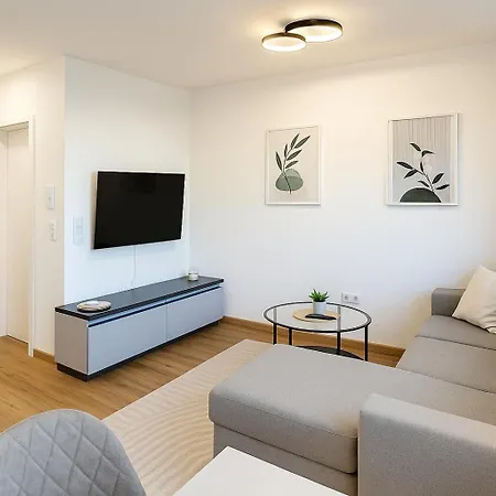 Allgaeu - Innenstadt, Schlafzimmer, Kueche, Parkplatz Moeglich, Dachterrasse Apartamento *