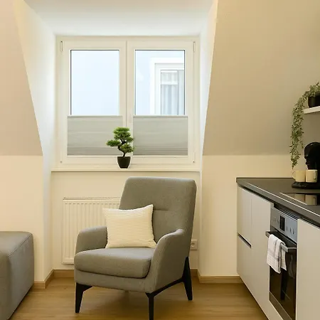 Allgaeu - Innenstadt, Schlafzimmer, Kueche, Parkplatz Moeglich, Dachterrasse Apartament *