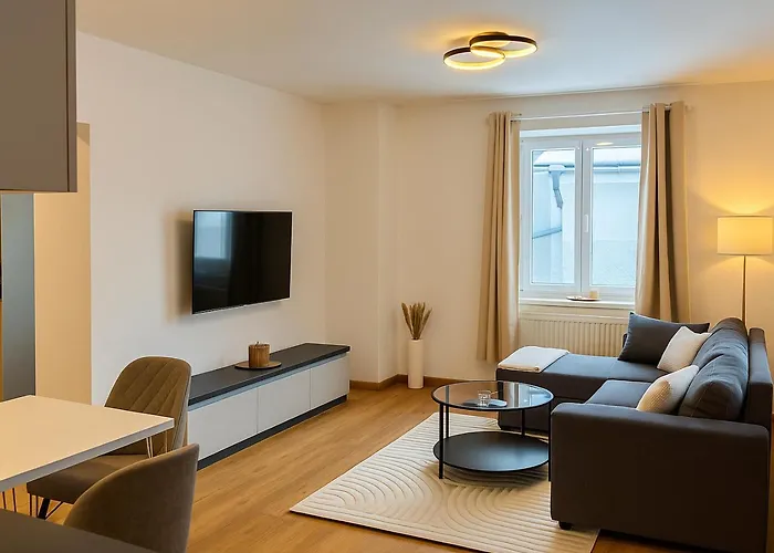 Allgaeu - Innenstadt, Schlafzimmer, Kueche, Parkplatz Moeglich, Dachterrasse Apartamento Kempten