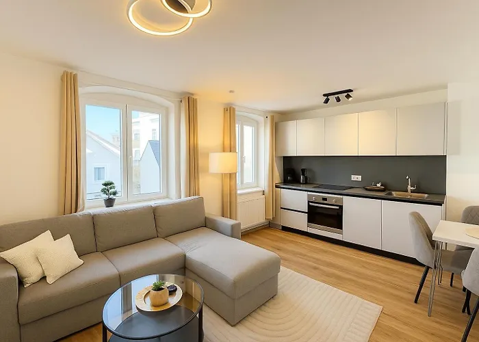 Allgaeu - Innenstadt, Schlafzimmer, Kueche, Parkplatz Moeglich, Dachterrasse Apartamento