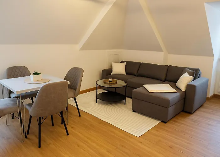Allgaeu - Innenstadt, Schlafzimmer, Kueche, Parkplatz Moeglich, Dachterrasse Apartamento *