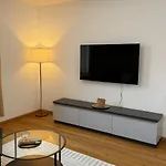 Allgaeu - Innenstadt, Schlafzimmer, Kueche, Parkplatz Moeglich, Dachterrasse ケンプテン