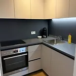 Appartement Allgaeu - Innenstadt, Schlafzimmer, Kueche, Parkplatz Moeglich, Dachterrasse *