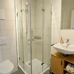 Allgaeu - Innenstadt, Schlafzimmer, Kueche, Parkplatz Moeglich, Dachterrasse * Кемптен
