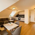 Appartement Allgaeu - Innenstadt, Schlafzimmer, Kueche, Parkplatz Moeglich, Dachterrasse Kempten im Allgäu